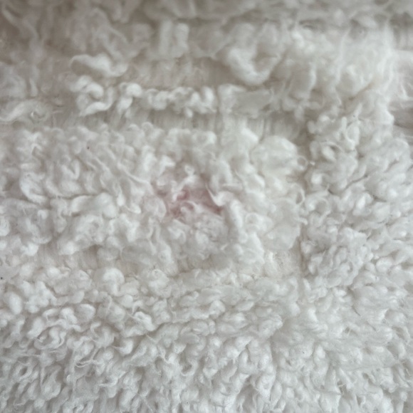 Abercrombie and Fitch Soft AF Sherpa Fleece - Picture 6 of 8